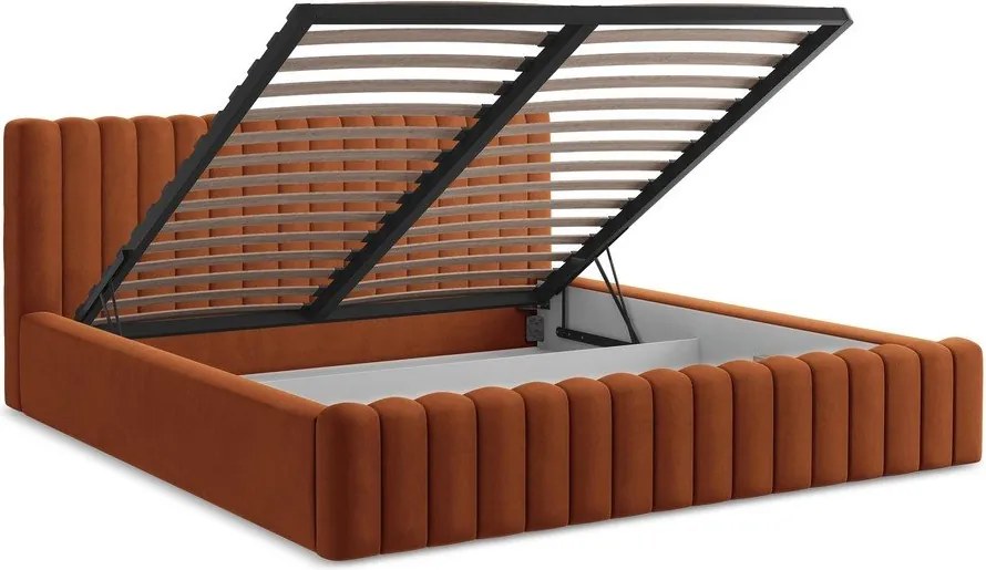Tapicerowane łóżko dwuosobowe ze schowkiem ze stelażem 140x200 cm w kolorze terakoty Lemi – Makamii