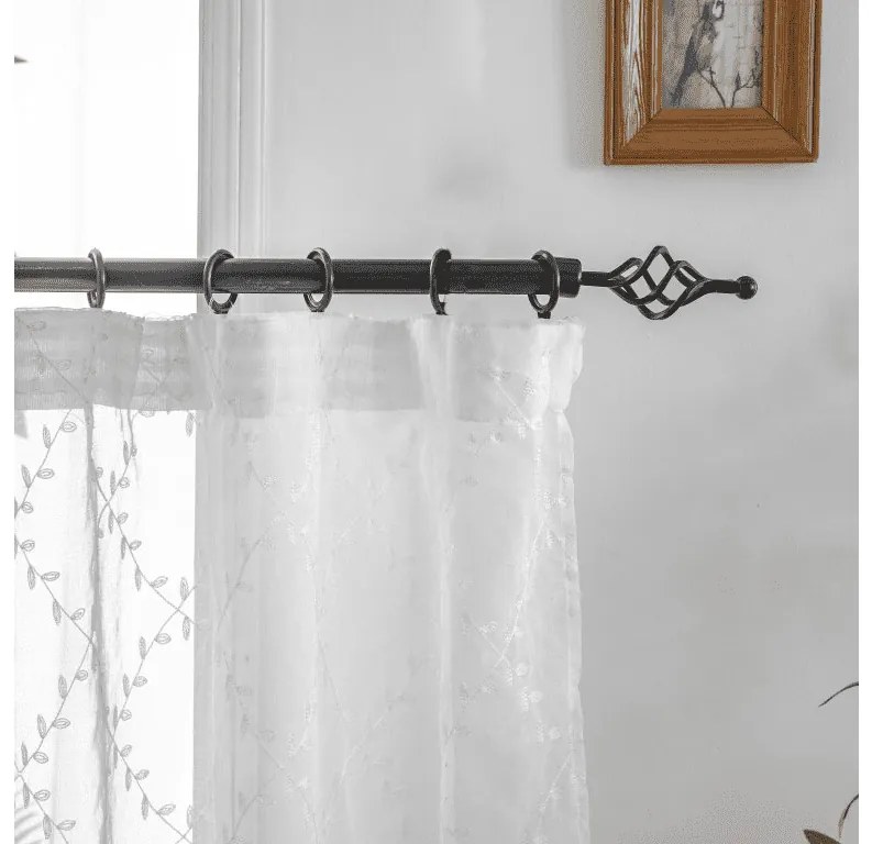 Biała zasłona VINTORA ze wzorem liści 140x250 cm Zawieszanie: Metalowe pierścienie