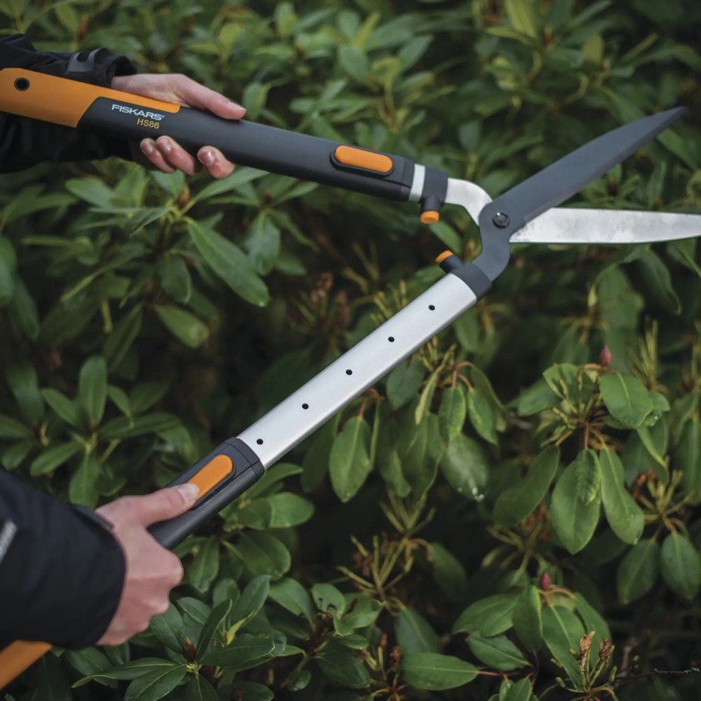 Nożyce teleskopowe do żywopłotu HS86 SmartFit™ FISKARS