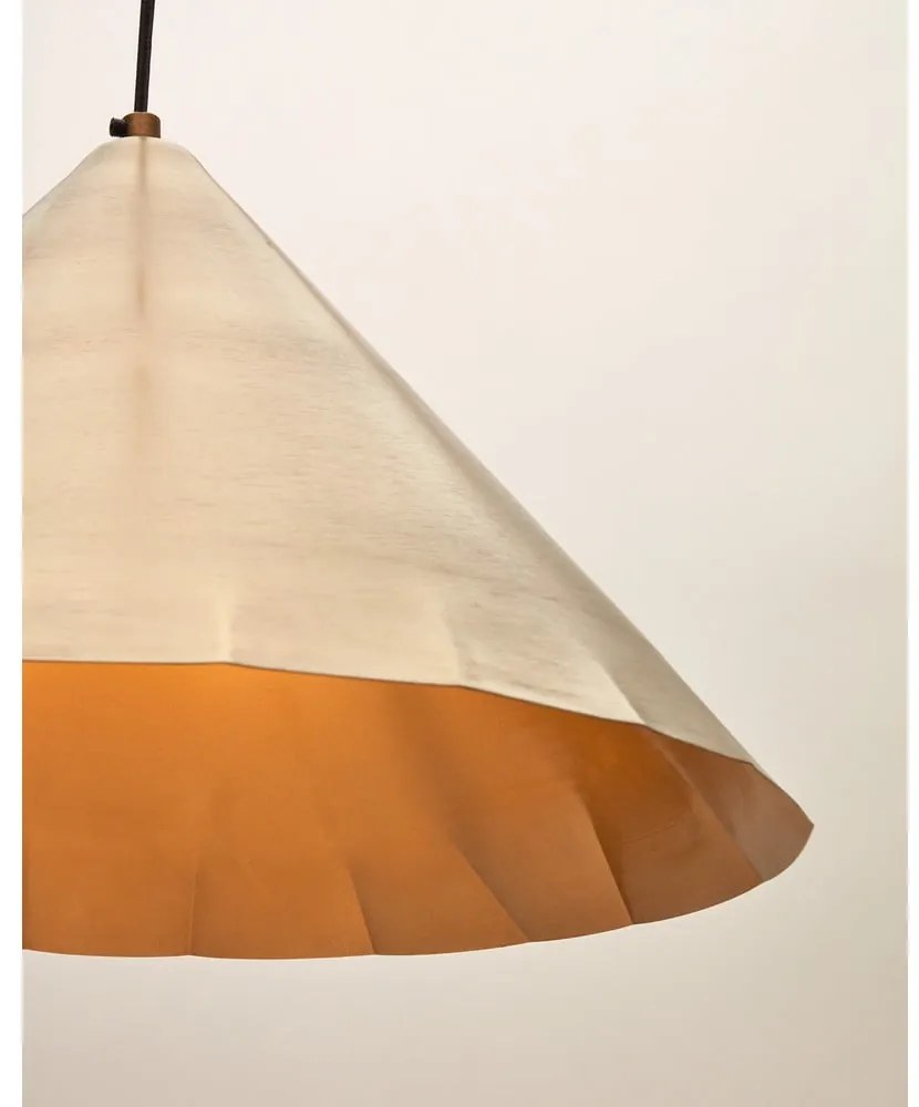 Lampa wisząca w kolorze mosiądzu z metalowym kloszem ø 46 cm Parlava – Kave Home