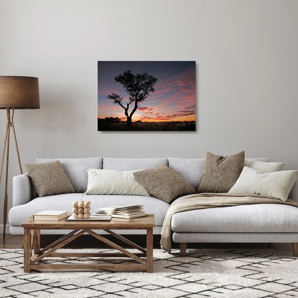 Obraz na szkle - Drzewo i czerwonawe odcienie (70x50 cm)