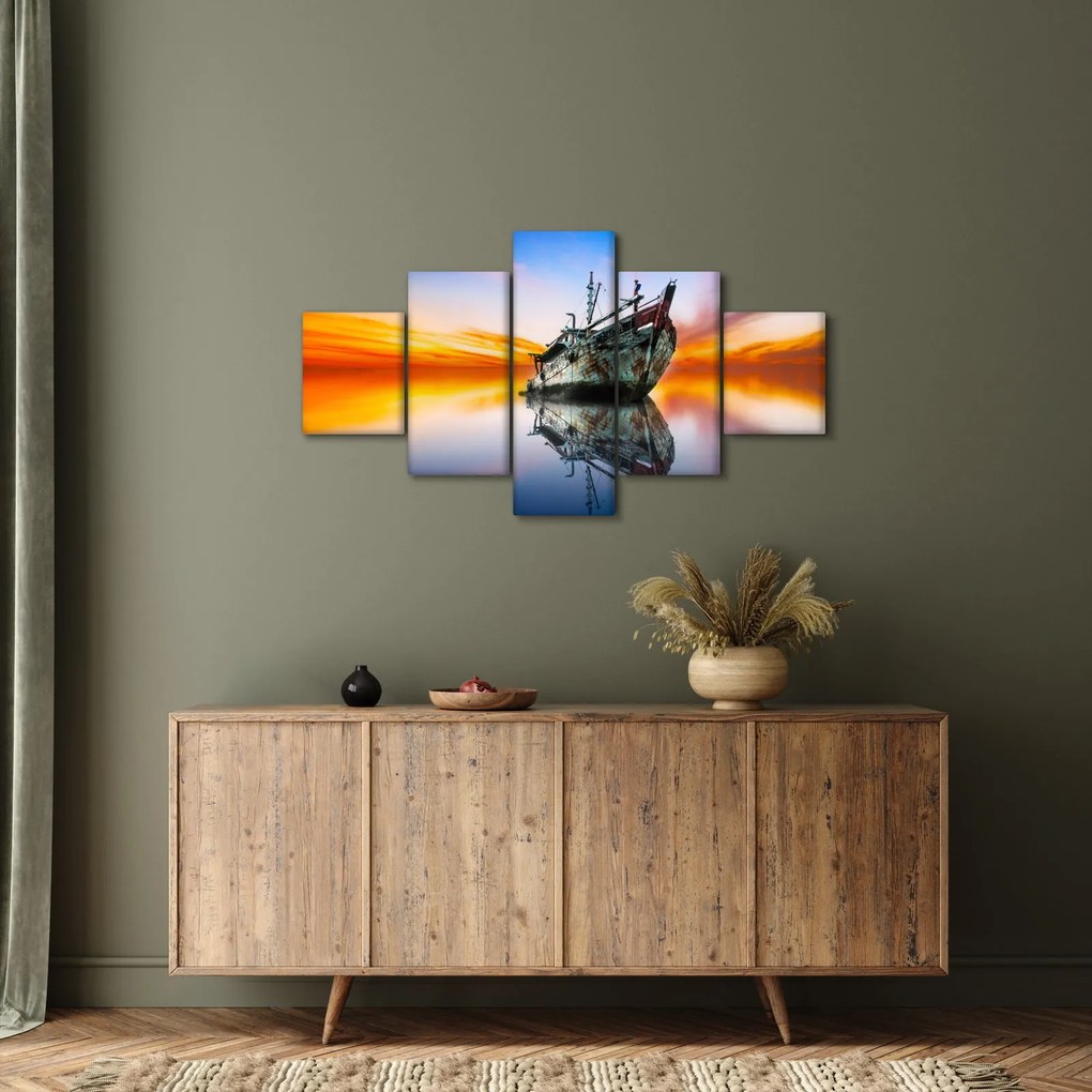 Obraz - Wschód słońca nad wrakiem łodzi (125x70 cm)