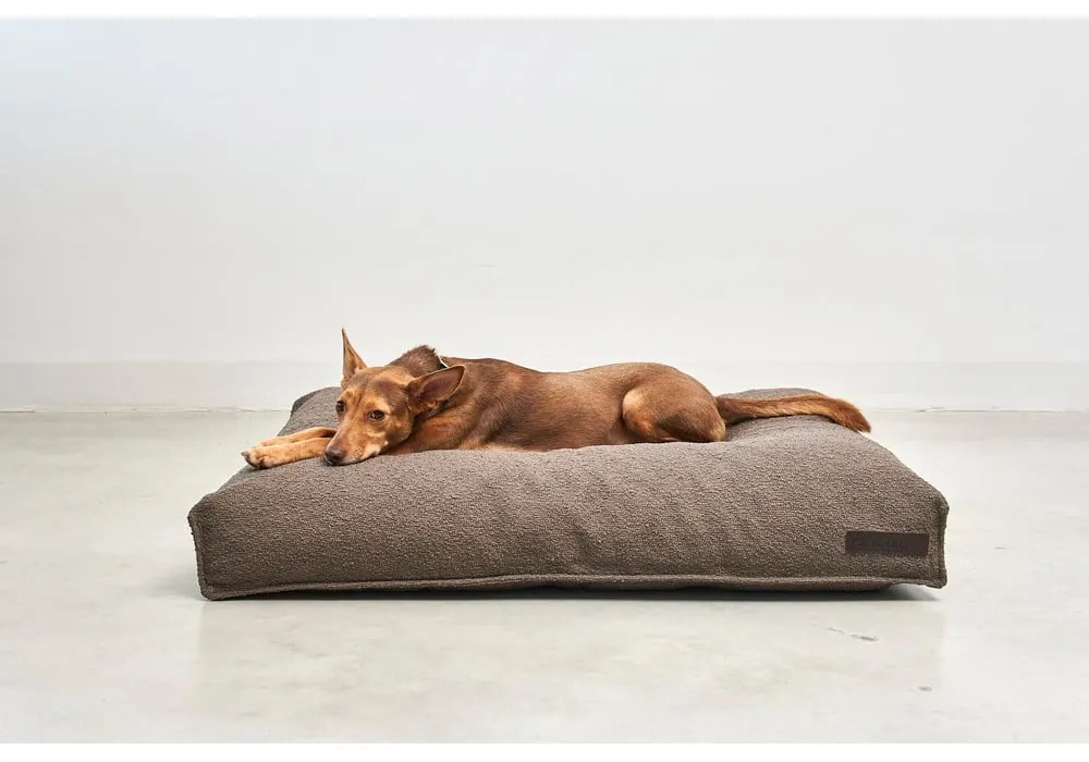 Brązowy materac dla psów z materiału bouclé 120x90 cm Mondo Chocolate L – MiaCara