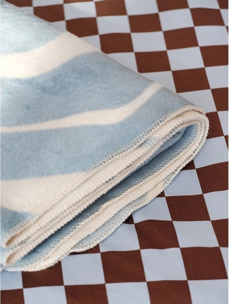 Niebiesko-kremowy koc 150x200 cm Felu – noo.ma