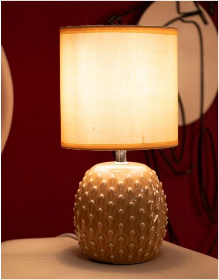 Brzoskwiniowa lampa stołowa ceramiczna z tekstylnym kloszem (wysokość 27 cm) Pontus – Mauro Ferretti