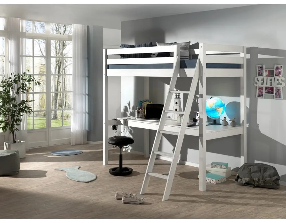 Białe podwyższone łóżko dziecięce z litego drewna sosnowego 140x200 cm PINO – Vipack