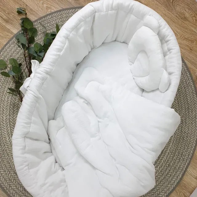 Biały kosz na rolkach A6-Z81