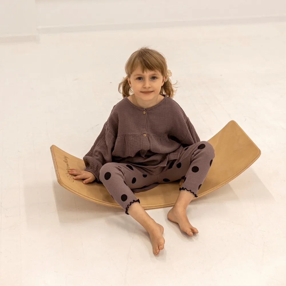 Różowo-naturalna deska do balansowania z litego drewna sosnowego 80x30x18 cm Montessori – Meowbaby