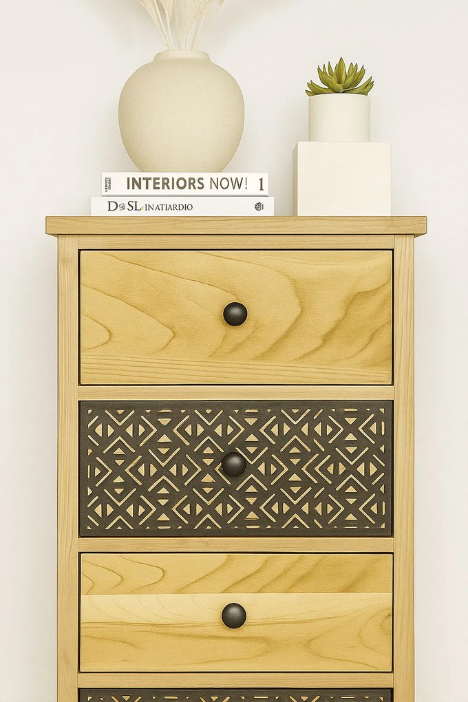 Szeroka komoda Tiladon z 4 szufladami