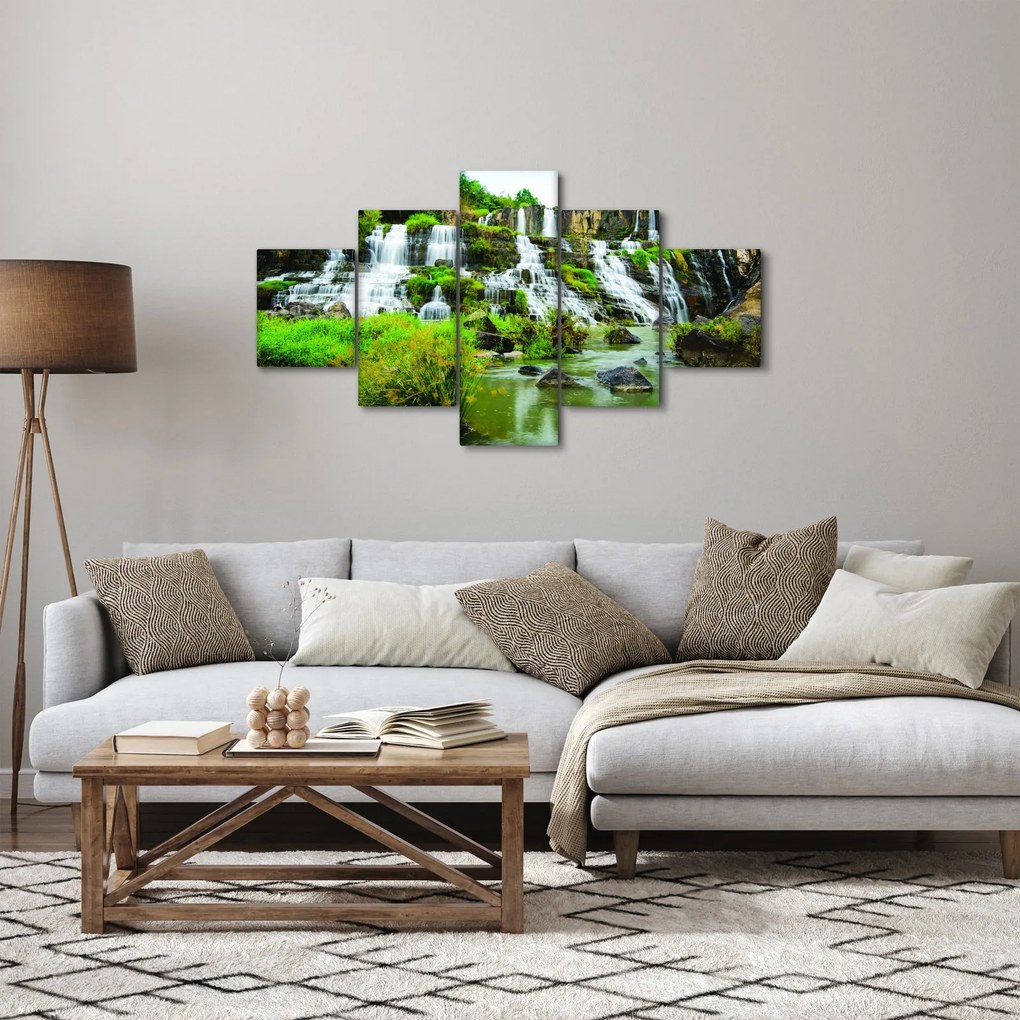 Obraz - wodospady z zielenią (125x70 cm)