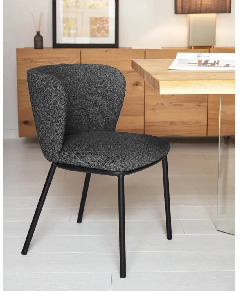 Czarny tapicerowany fotel jadalniany Ciselia – Kave Home