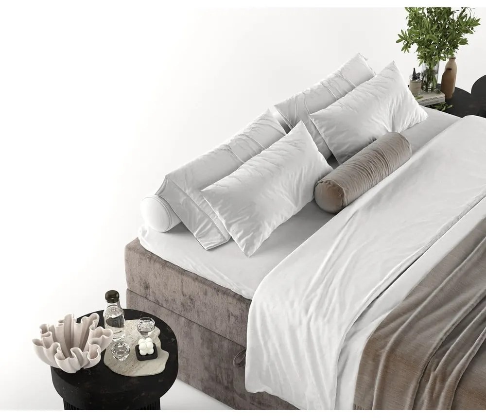 Brązowe łóżko boxspring ze schowkiem 140x200 cm Yoko – Maison de Rêve