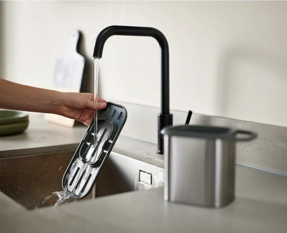 Metalowy stojak na akcesoria do mycia naczyń w kolorze srebra z połyskiem Duo Steel – Joseph Joseph