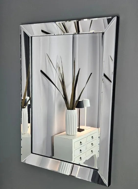 Lustro w lustrzanej ramie, szlifowane fazą , 74x104cm