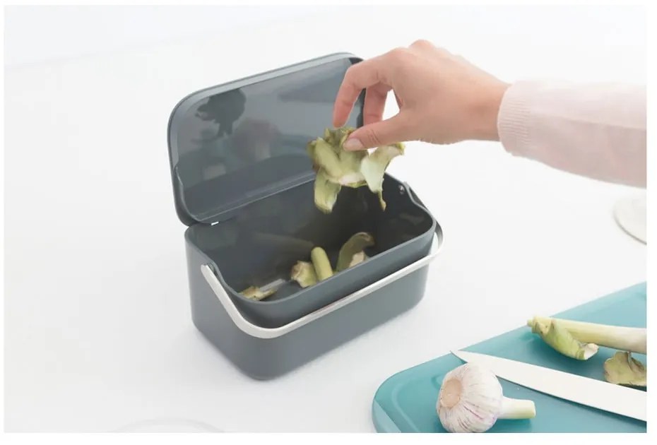 Ciemnoszary pojemnik na odpadki organiczne 1,8 l SinkSide – Brabantia