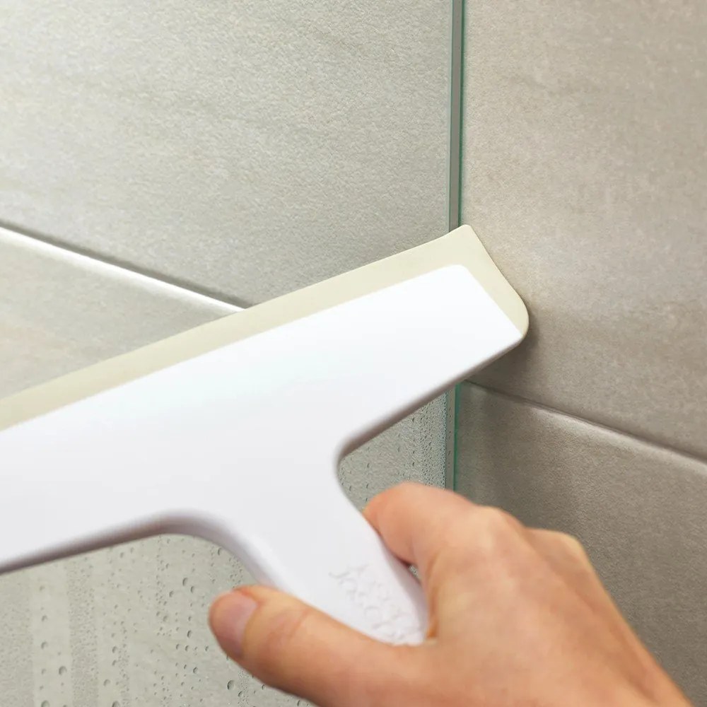 Biała ściągaczka z uchwytem 24 cm Duo – Joseph Joseph