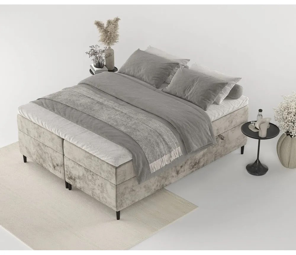 Jasnobrązowe łóżko boxspring ze schowkiem 140x200 cm Araya – Maison de Rêve