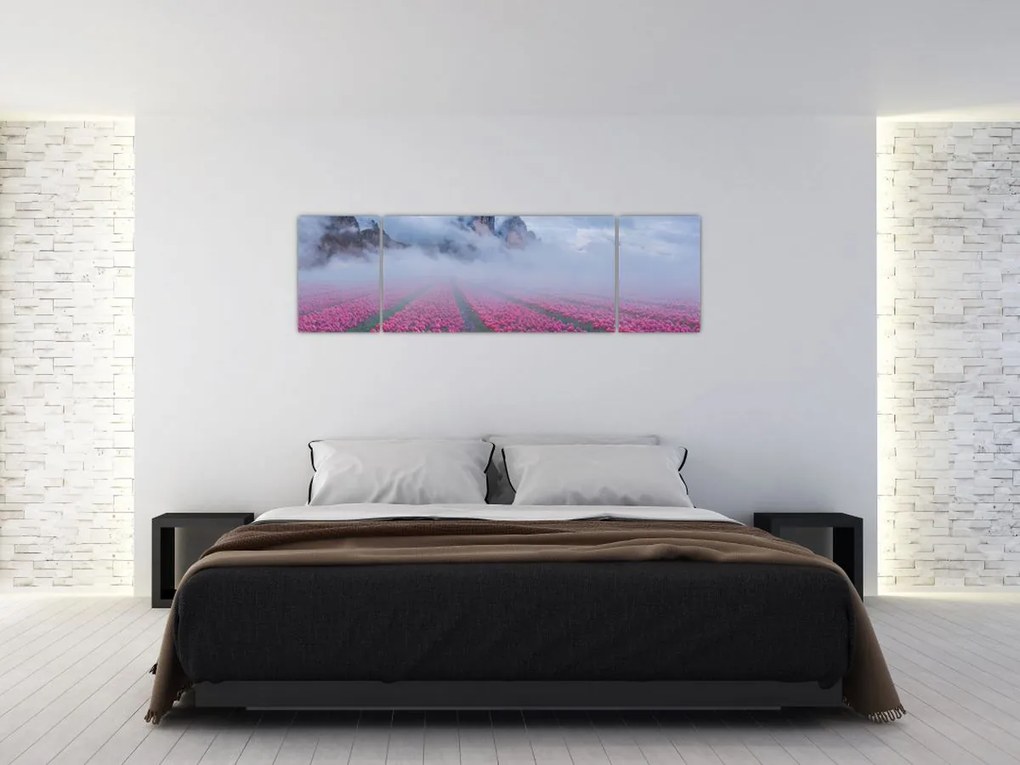 Obraz - Krajobraz z polami tulipanów (170x50 cm)