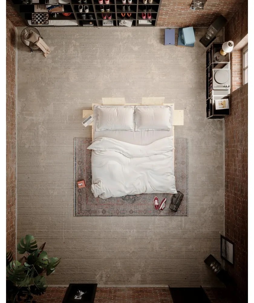 Brązowe łóżko dwuosobowe z litego drewna sosnowego ze stelażem 160x200 cm Social – Karup Design