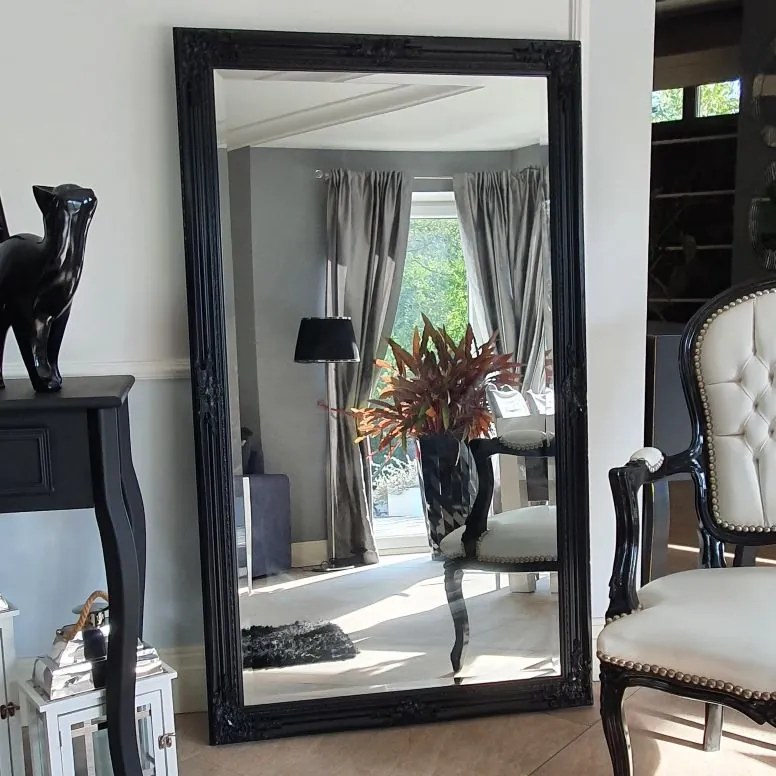 Lustro w czarnej ramie 146x86cm