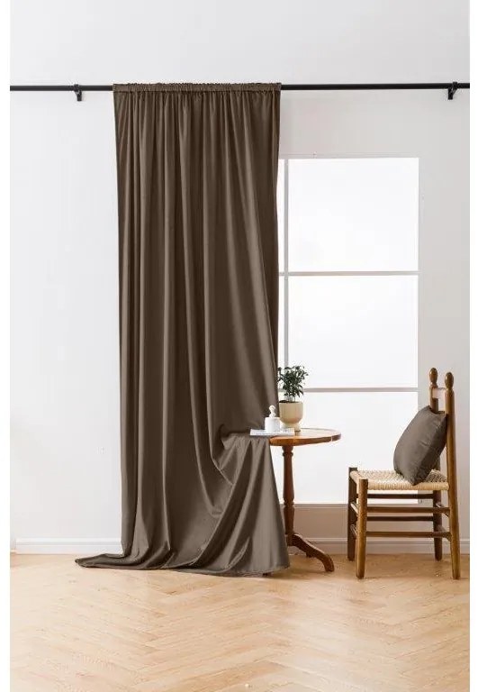 Brązowa zasłona zaciemniająca VELVET 140x270 cm Zawieszanie: Taśma z wiązaniami