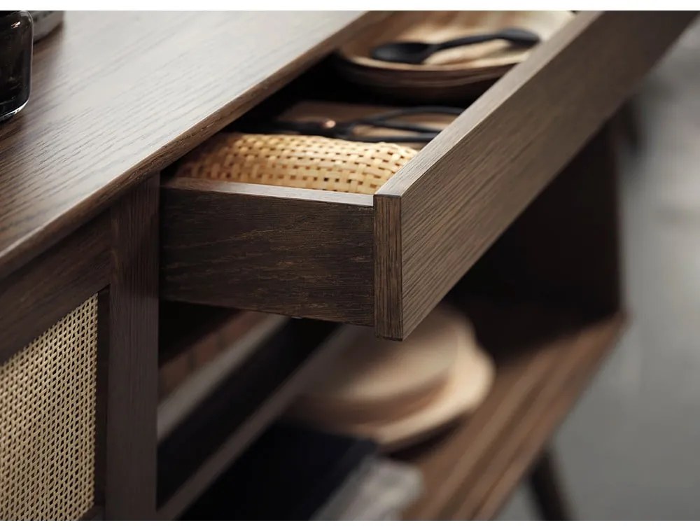 Ciemnobrązowa niska komoda w dekorze dębu z drzwiami przesuwnymi 180x80 cm Barrali – Unique Furniture