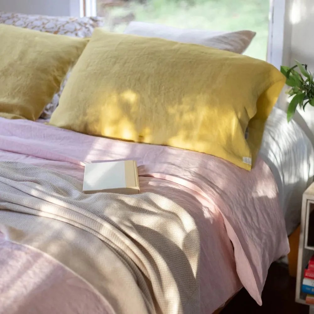 Lniana poszewka na poduszkę 50x70 cm Lemon Curry – Linen Tales