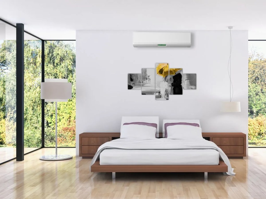 Obraz - Zakochana para pod parasolem, żółty (125x70 cm)