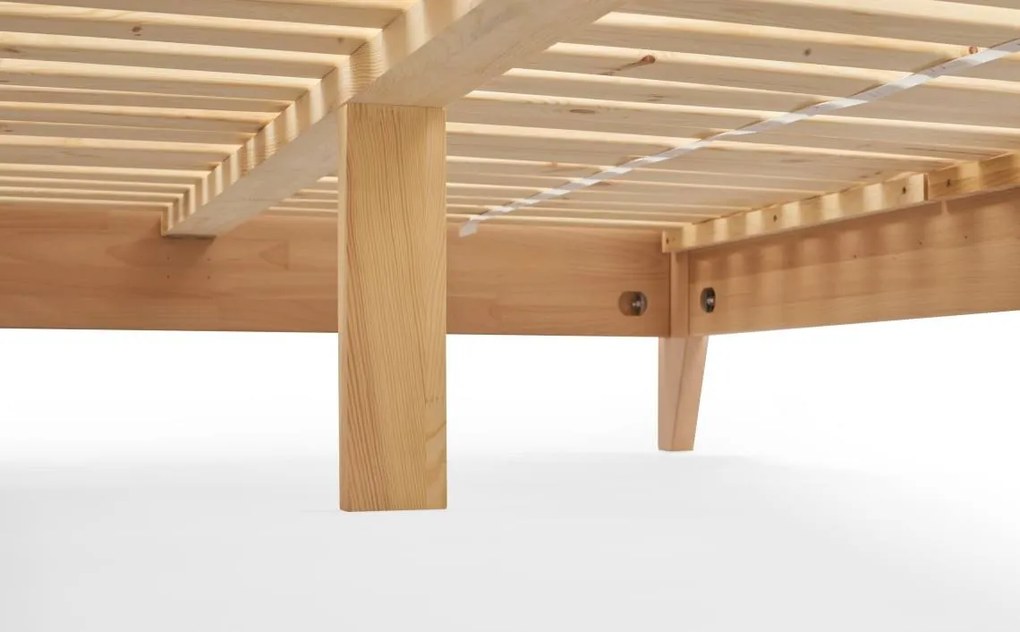 Bukowe łóżko sypialniane ze stelażem na baldachim Canopy