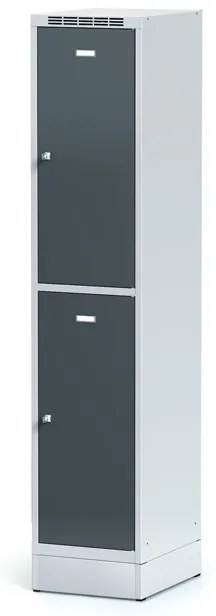 Szafka skrytkowa S6 na cokole, 2 schowki, 1920 x 400 x 500 mm, zamek obrotowy, drzwi ciemnoszare