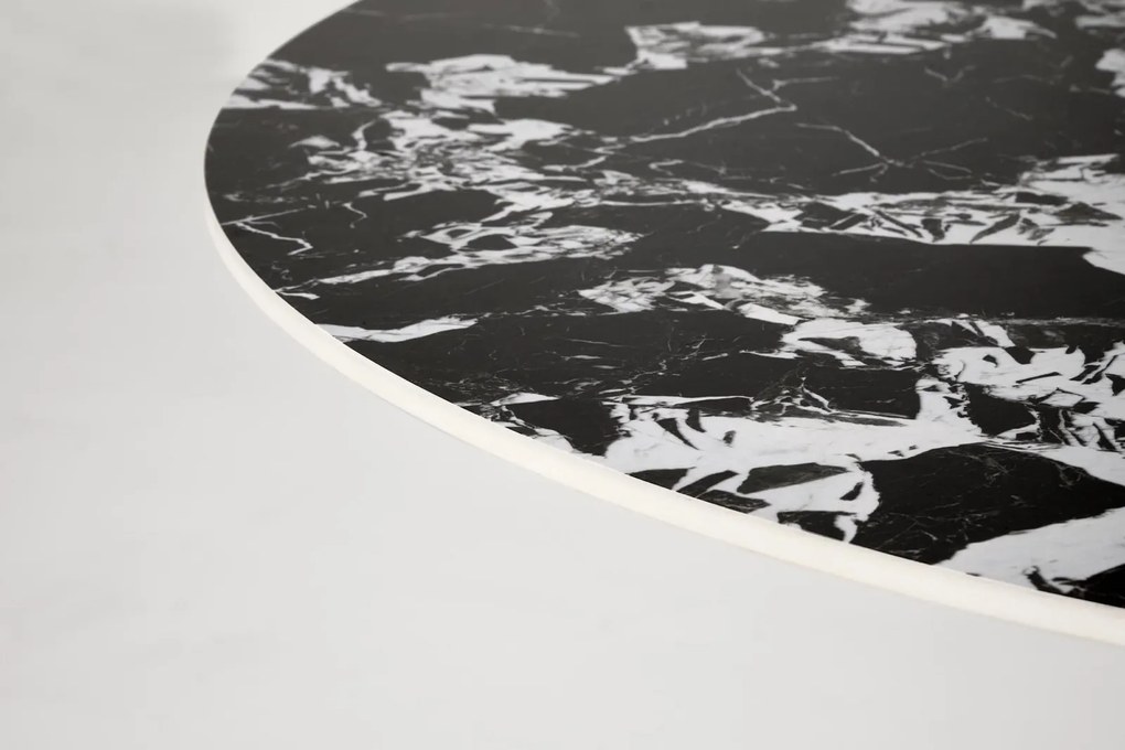 Okrągły stół z blatem ze spieku Manuel Halmar