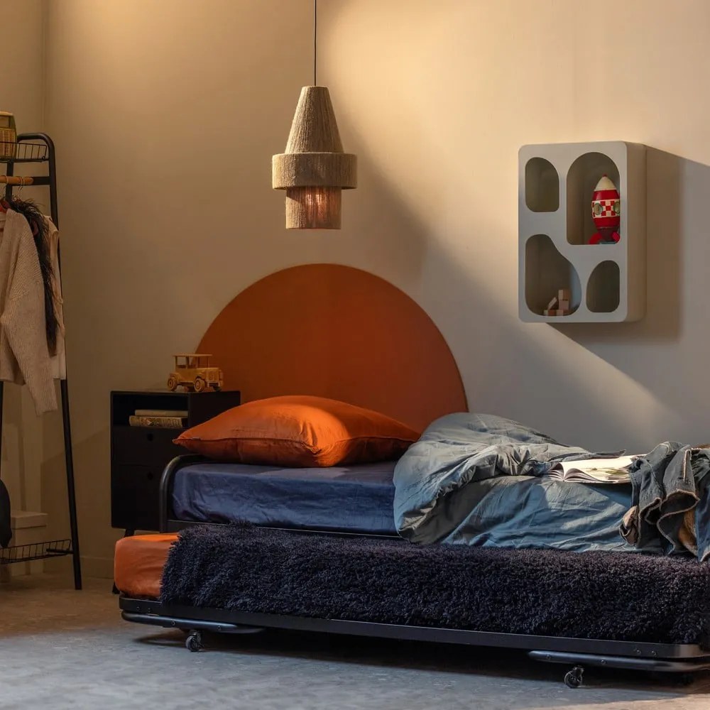 Czarne metalowe łóżko jednoosobowe ze stelażem 90x200 cm Lucy – WOOOD