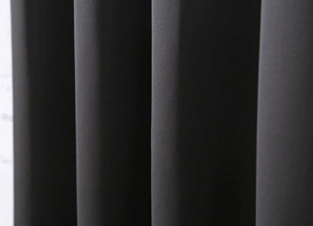 Czarna zasłona OXFORD 140x250 cm Zawieszanie: Metalowe pierścienie