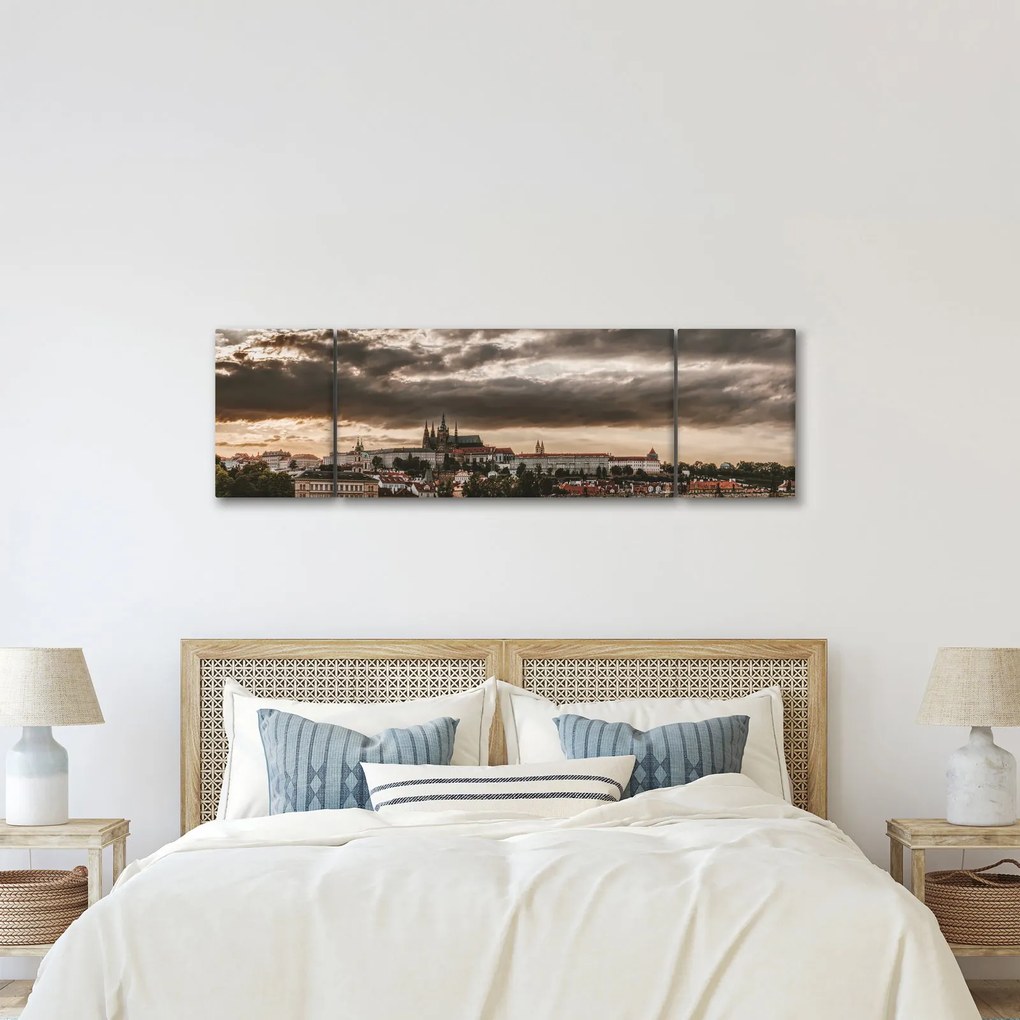 Obraz - pochmurna Praga (170x50 cm)