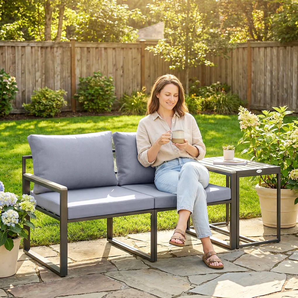 Outsunny 3-częściowy zestaw mebli balkonowych: 2 fotele ze stolikiem, zdejmowane poduszki na siedzisko i oparcie, oddychające pokrowce, szary | Aosom PL