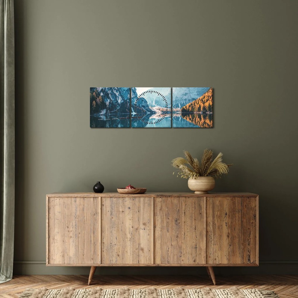 Obraz - Łodzie na jeziorze Braies (z zegarem) (90x30 cm)