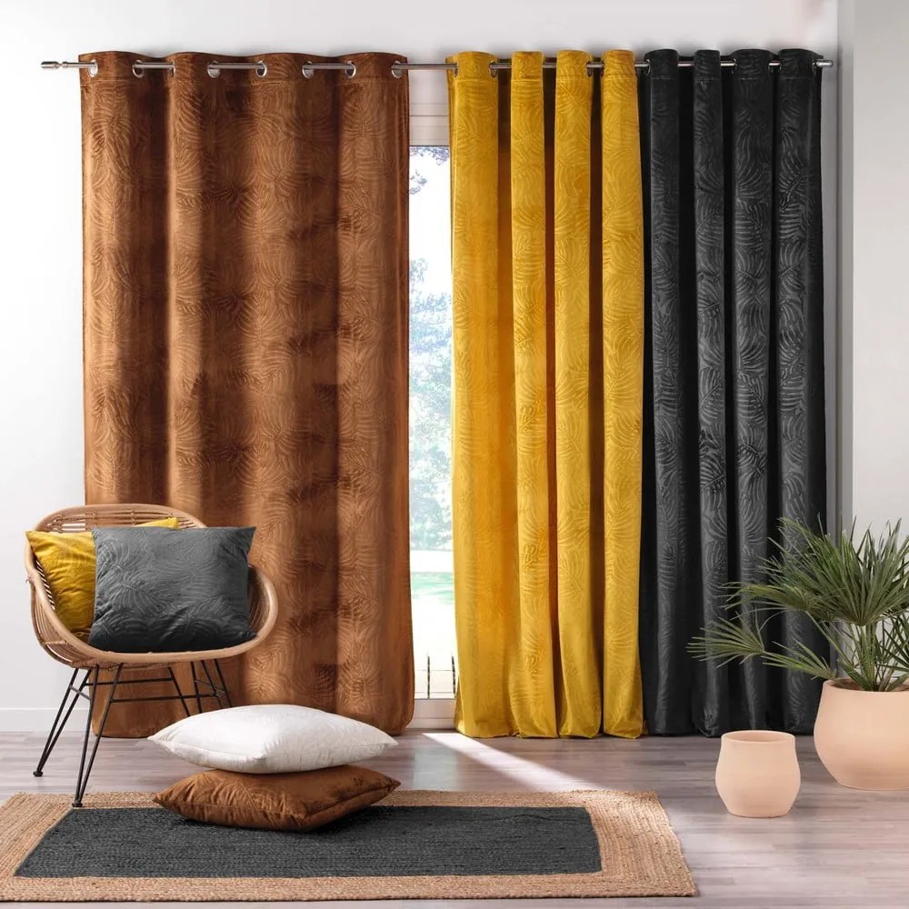 Brązowa aksamitna zasłona 140x240 cm Analia – douceur d'intérieur
