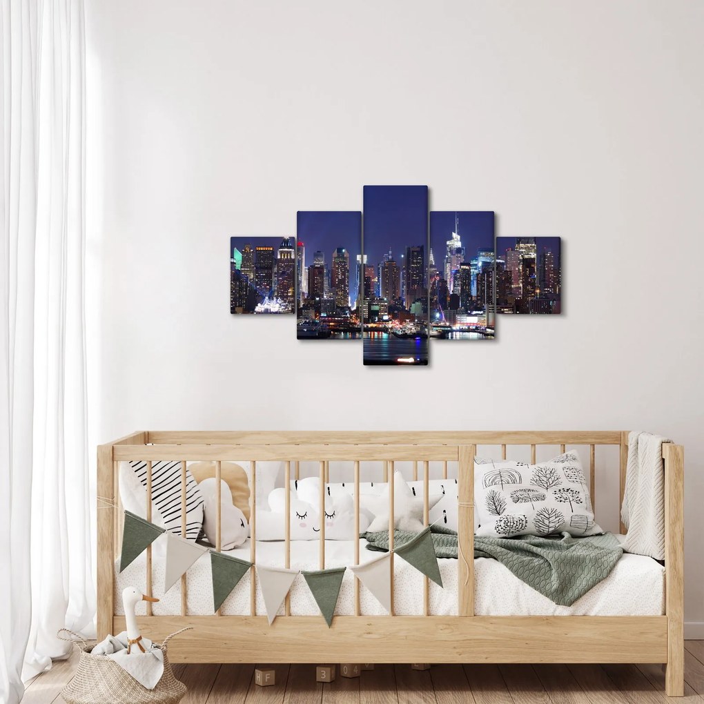 Obraz - Podświetlone nowojorskie drapacze chmur (125x70 cm)