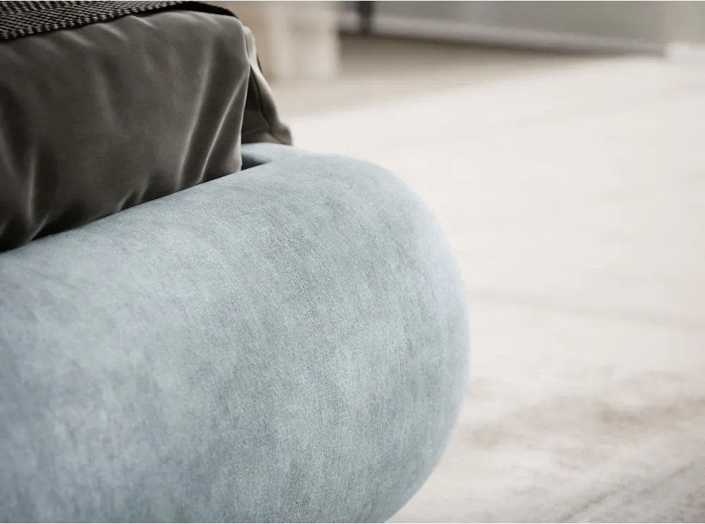 Jasnoniebieskie tapicerowane łóżko dwuosobowe ze schowkiem i stelażem 180x200 cm Maumere – Maison de Rêve