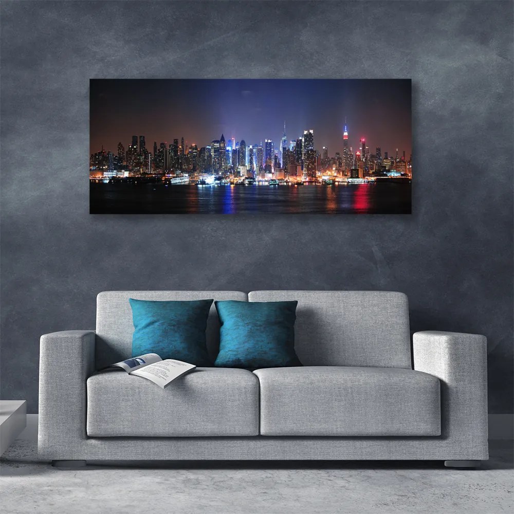 Zdjęcie na płótnie Miasto nad Brzegiem Kanału