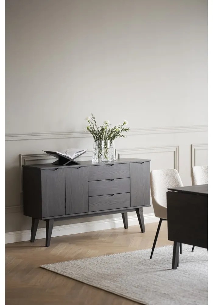 Brązowa niska komoda w dekorze dębu 150x85 cm Filippa – Rowico