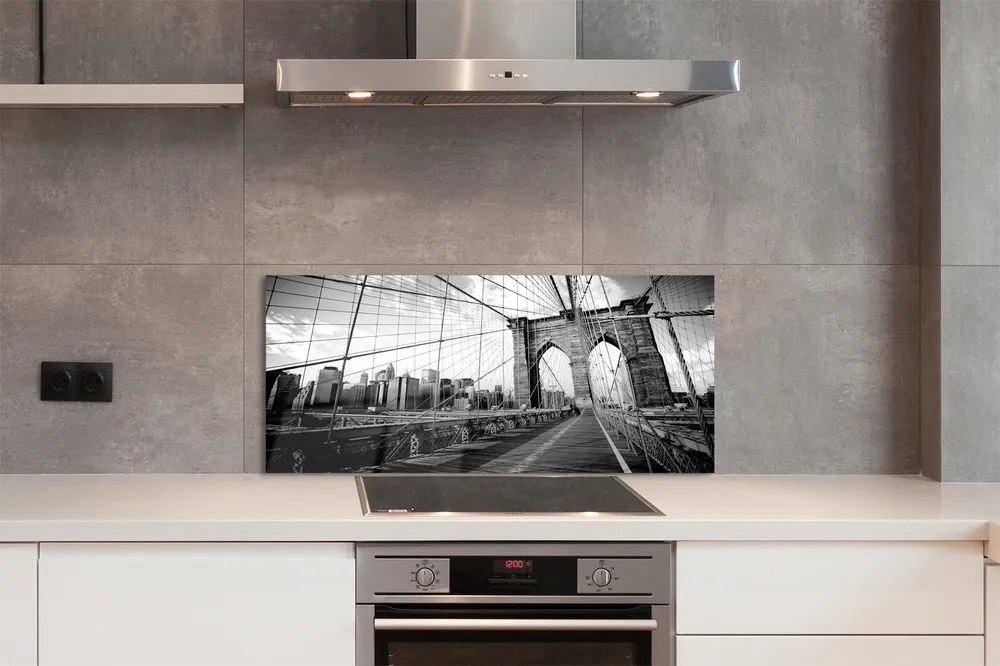Panel szklany do Kuchni Most na Tle Wieżowców
