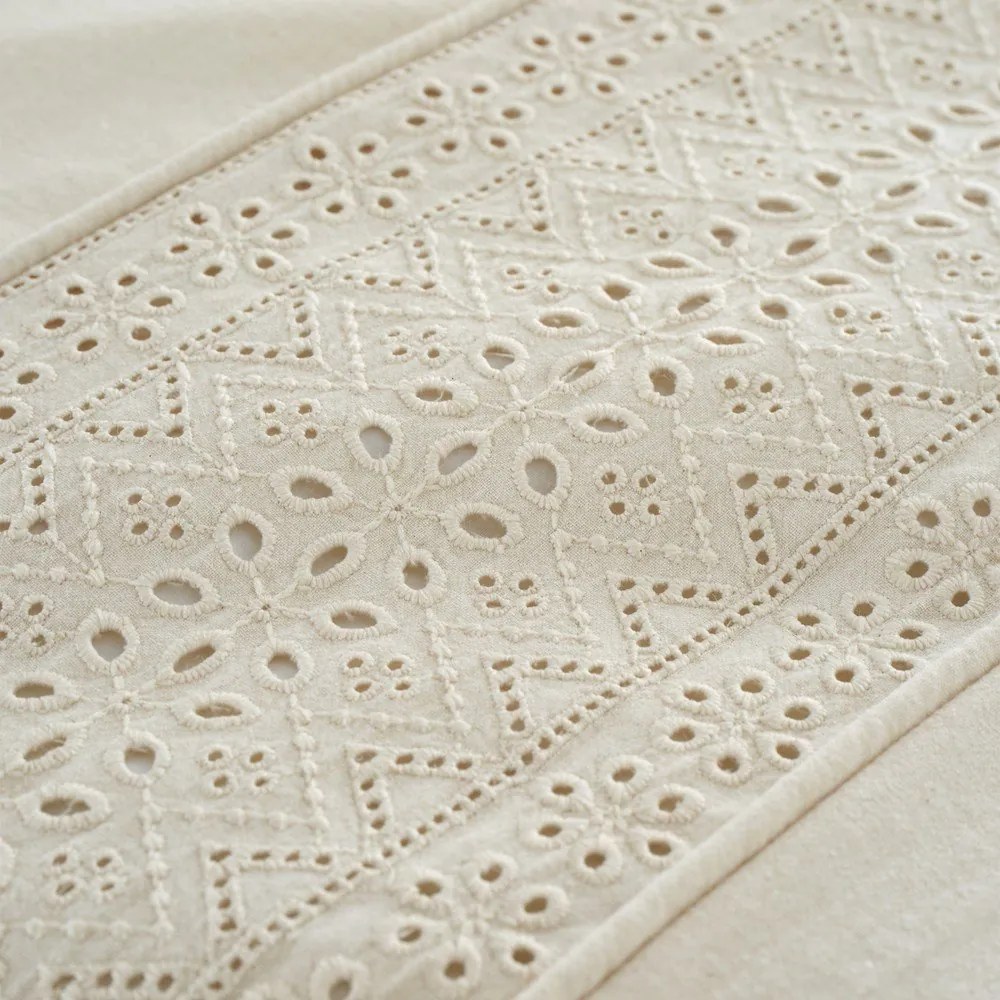 Kremowa pościel dwuosobowa 230x220 cm Broderie Anglaise – Catherine Lansfield