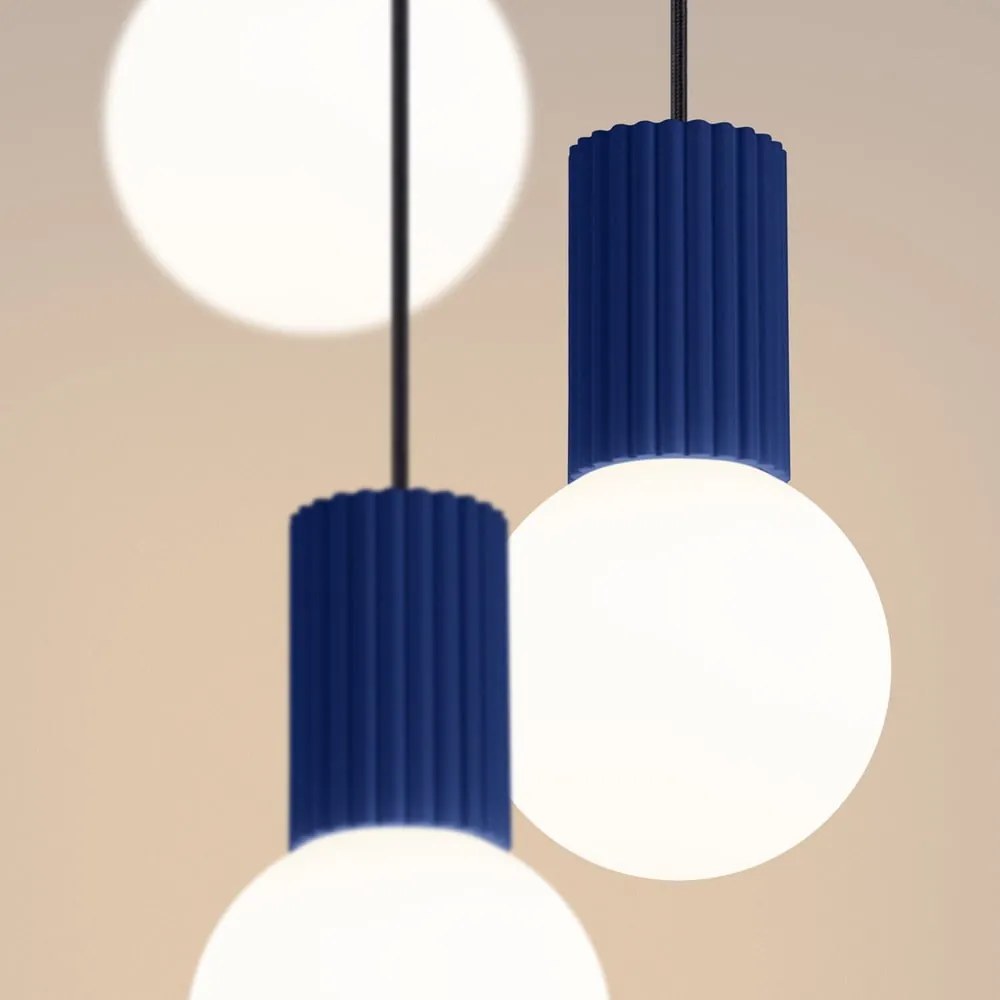 Ciemnoniebieska lampa wisząca ze szklanym kloszem ø 25 cm Orbital – Nice Lamps