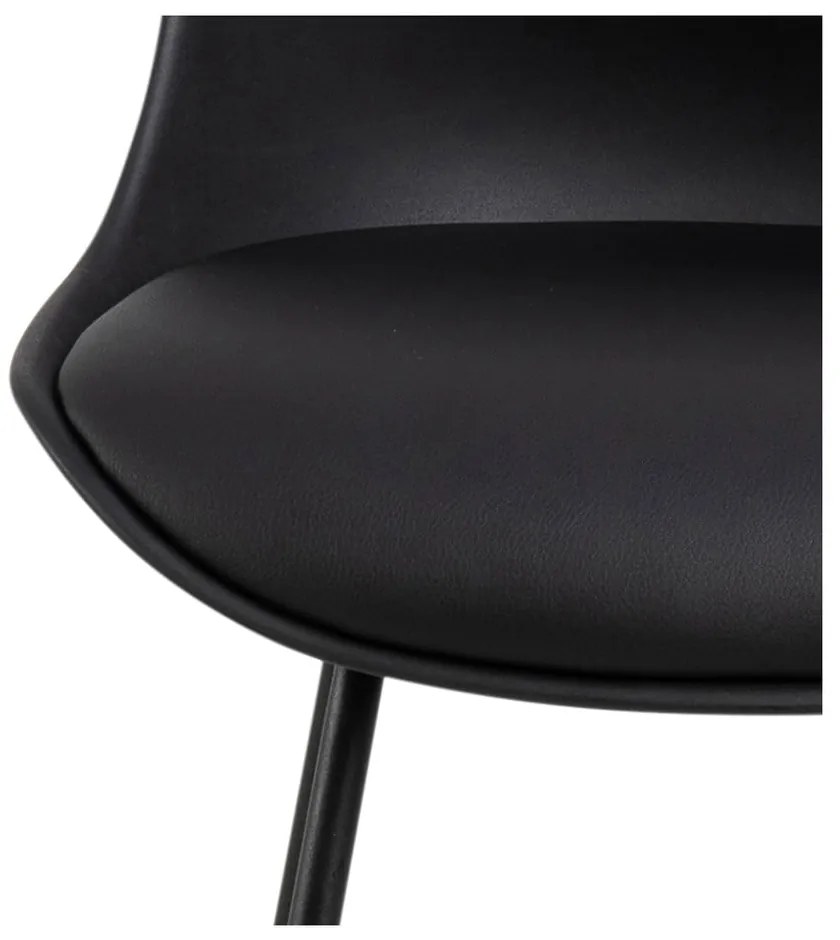 Czarny hoker (wysokość siedziska 76 cm) Tina – Actona