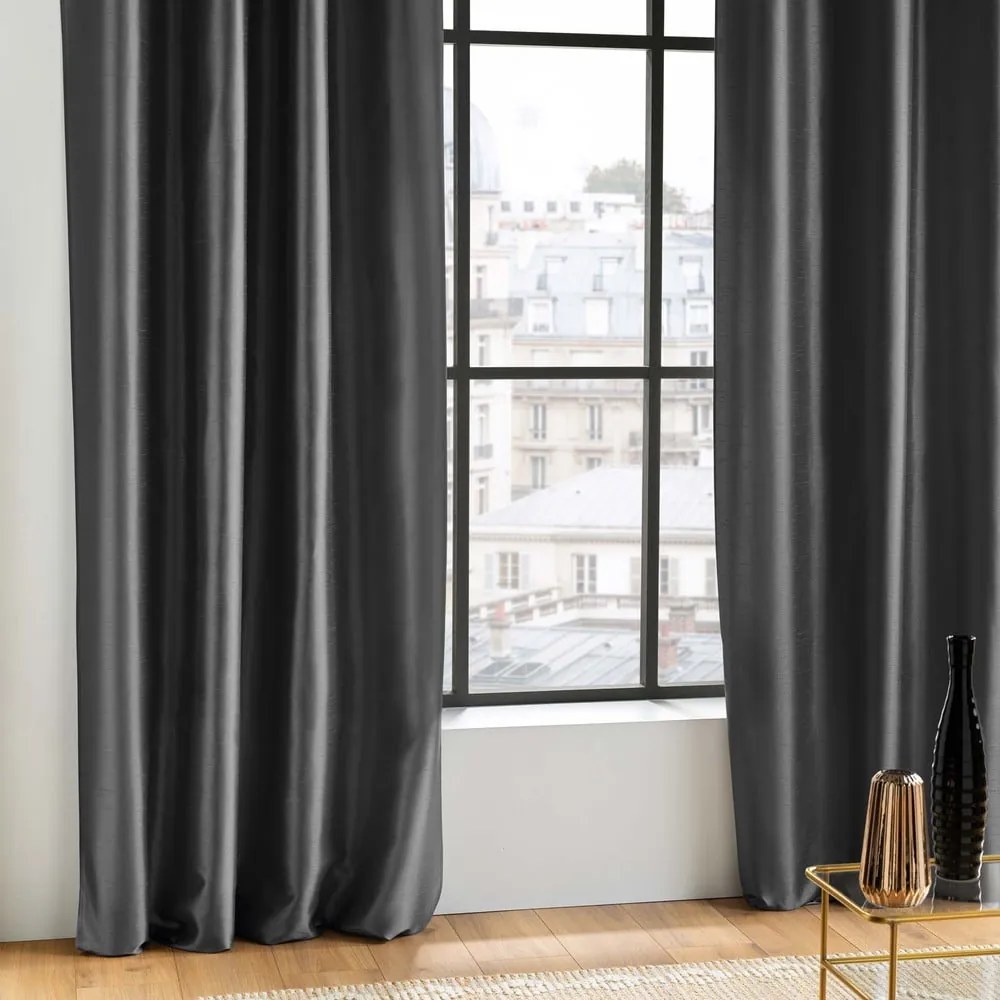 Ciemnoszara zasłona z mikrosatyny 140x240 cm Shana – douceur d'intérieur