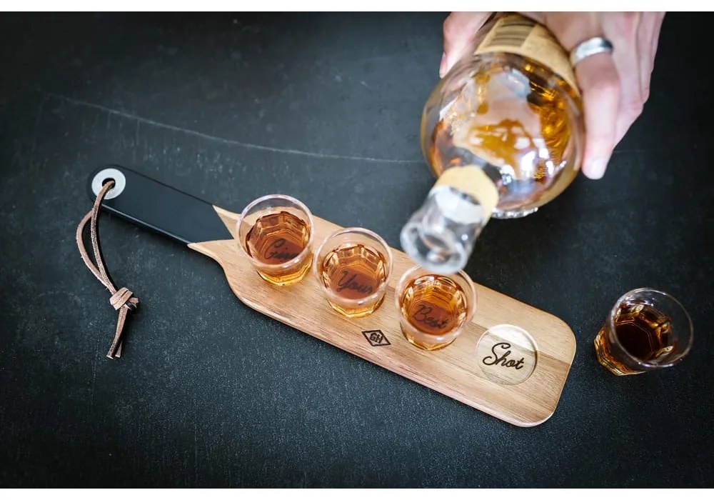 Drewniana deska do serwowania z 4 kieliszkami Gentlemen's Houseware