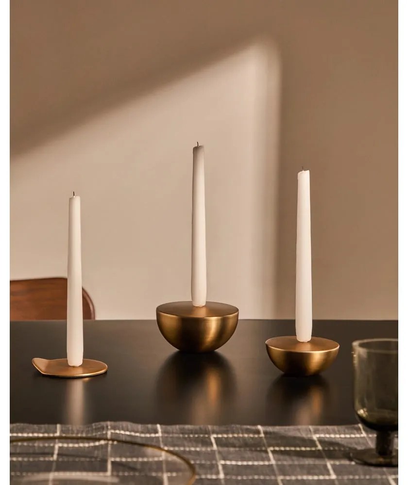 Metalowy świecznik Quira – Kave Home