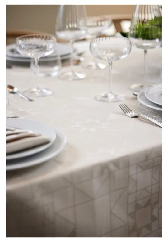 Adamaszkowy obrus 140x320 cm Star Damask – Södahl