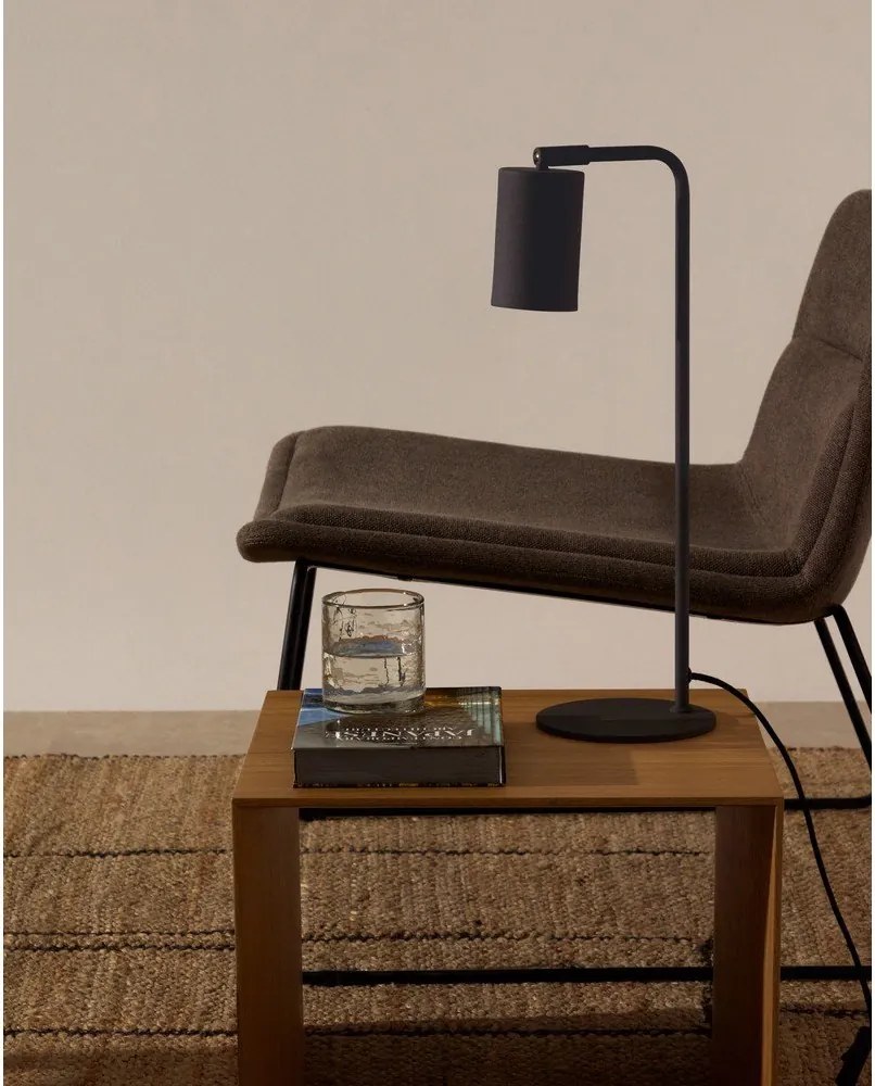 Czarna metalowa lampa stołowa (wysokość 49 cm) Manie – Kave Home